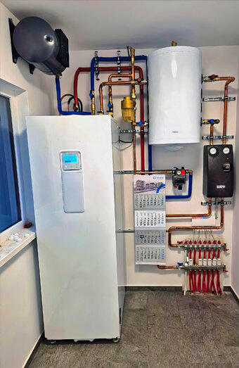 https://bassendeanhotwater.com.au/uploads/2025/06/hot-water-13140.jpg