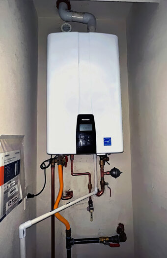 https://bassendeanhotwater.com.au/uploads/2025/06/thermostatic-water-systems-37047.jpg